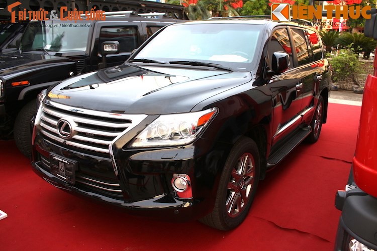 Can canh Lexus LX570 boc thep cua Cong An Viet Nam-Hinh-2